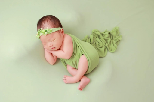 陕西宝宝趴着睡是积食吗 陕西宝宝趴着睡是积食吗